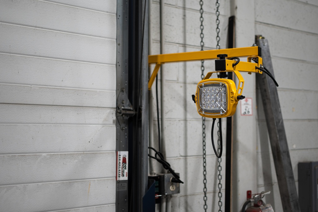 LED Loading Dock Light (Single Arm 40")