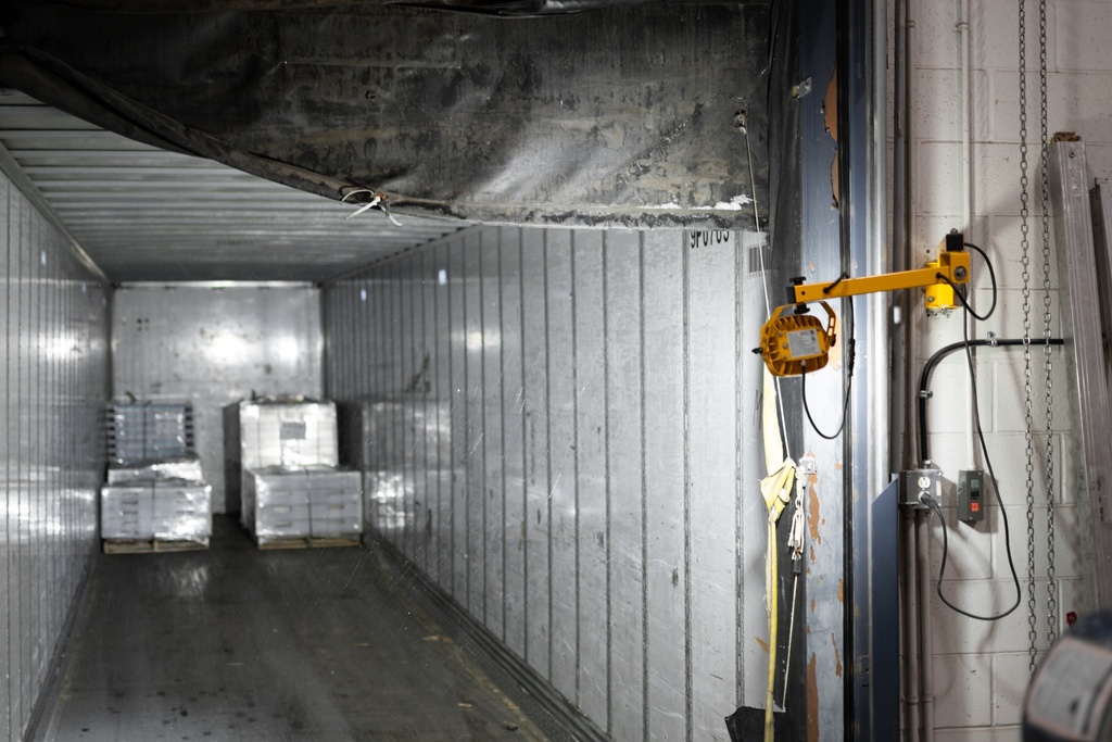 LED Loading Dock Light (Single Arm 40")